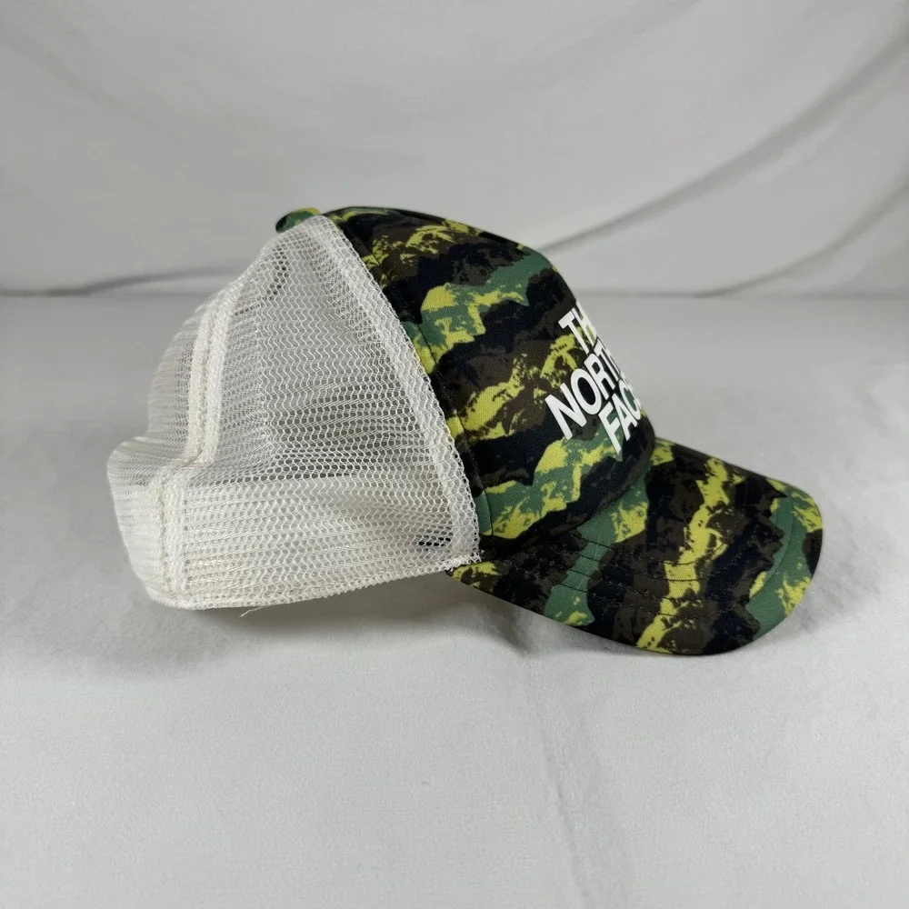The North Face Men's‎ Size OS Multicolor Camo Print Mesh Snapback Trucker Hat
